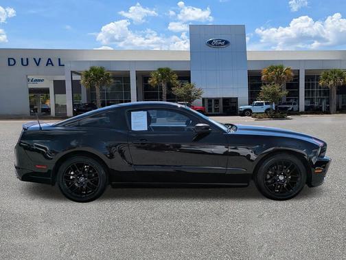 2014 Ford Mustang V6