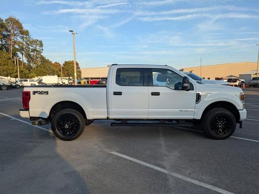 2022 Ford F-350 XLT
