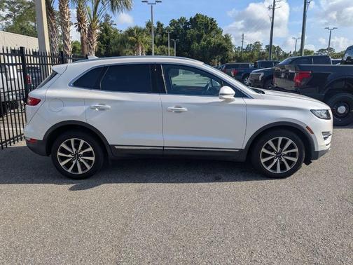 White Platinum Clearcoat Metallic 2019 Lincoln MKC Reserve