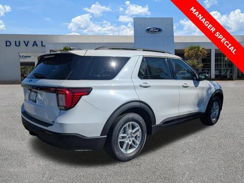 Star White 2026 Ford Explorer Active