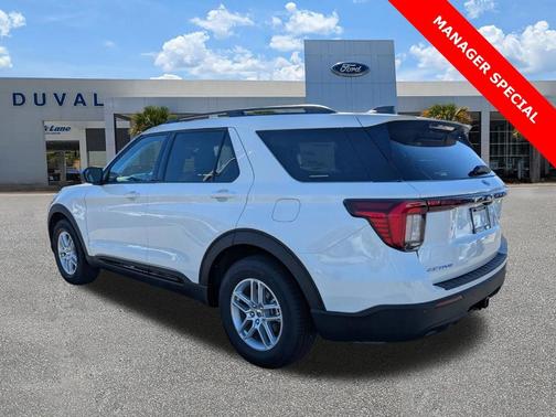 Star White 2026 Ford Explorer Active