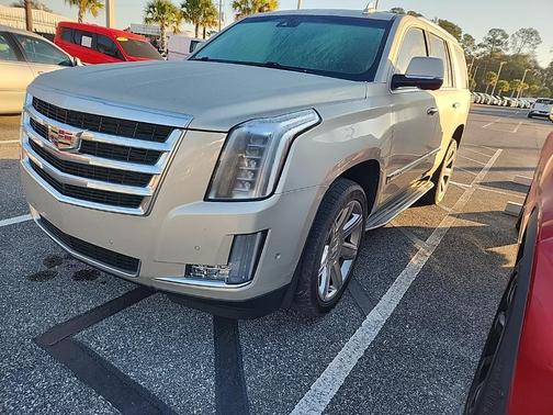 2017 Cadillac Escalade Luxury
