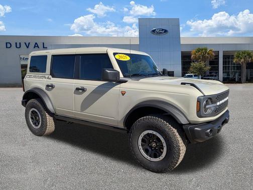 Desert Sand 2025 Ford Bronco Badlands