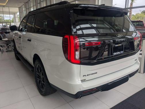 Star White 2026 Ford Expedition Max Platinum