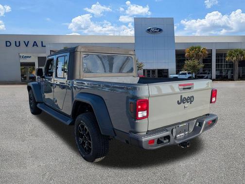 2021 Jeep Gladiator Sport