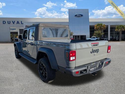 2021 Jeep Gladiator Sport