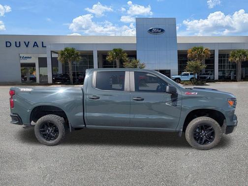 2025 Chevrolet Silverado 1500 Custom Trail Boss