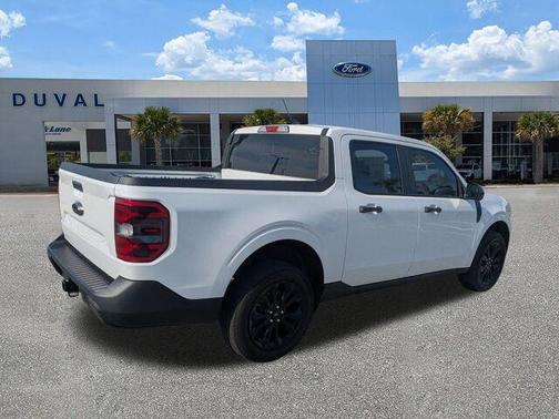 Oxford White 2023 Ford Maverick XLT