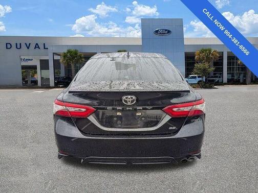 Midnight Black Metallic 2019 Toyota Camry SE