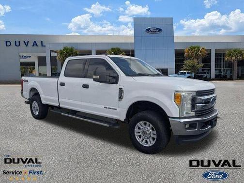 Oxford White 2017 Ford F-350 XLT