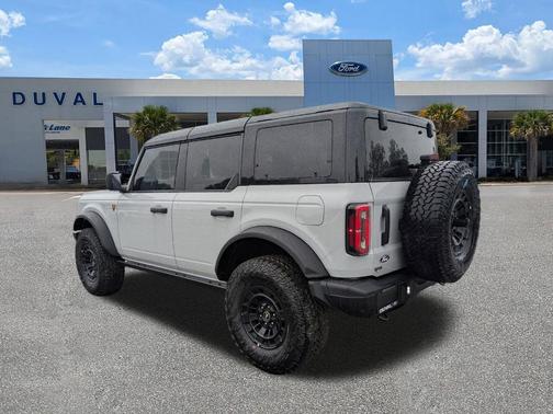 Avalanche Gray 2026 Ford Bronco Badlands