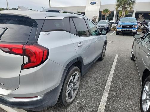 2021 GMC Terrain SLT