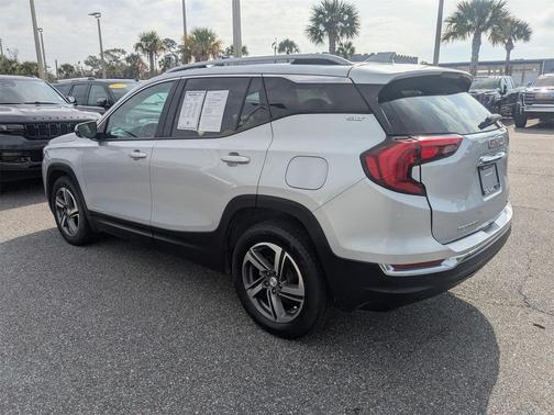 2021 GMC Terrain SLT