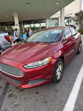 2013 Ford Fusion SE