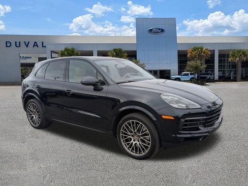 2023 Porsche Cayenne Platinum Edition