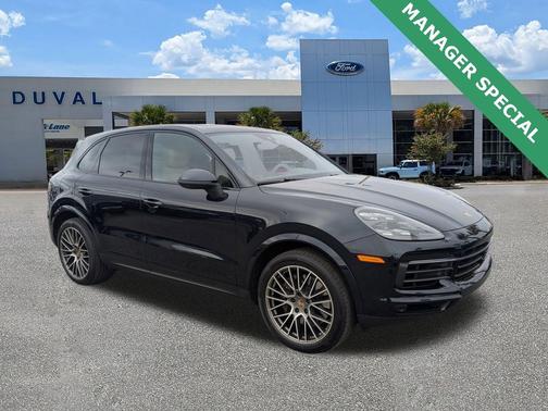 2023 Porsche Cayenne Platinum Edition