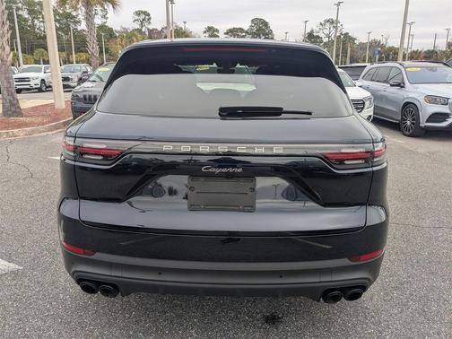 2023 Porsche Cayenne Platinum Edition