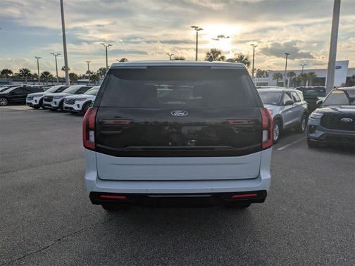 2025 Ford Expedition Tremor