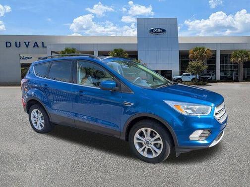 Lightning Blue Metallic 2018 Ford Escape SE