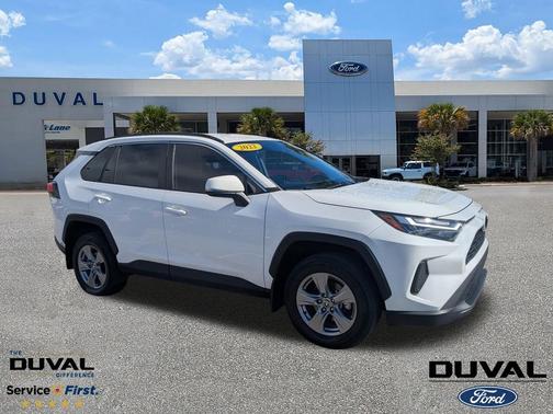2022 Toyota RAV4 XLE