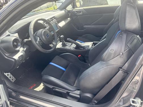 2025 Subaru BRZ tS