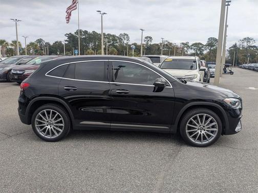 2023 Mercedes-Benz GLA 250 Base