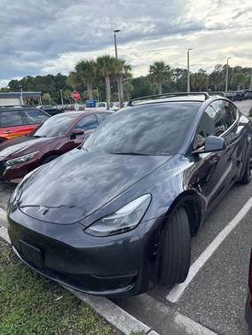 2024 Tesla Model Y Long Range Dual Motor All-Wheel Drive