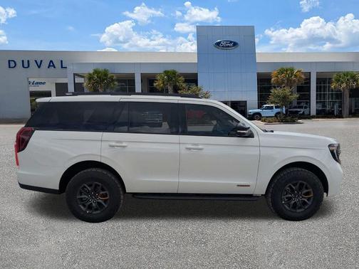 Star White 2026 Ford Expedition Tremor