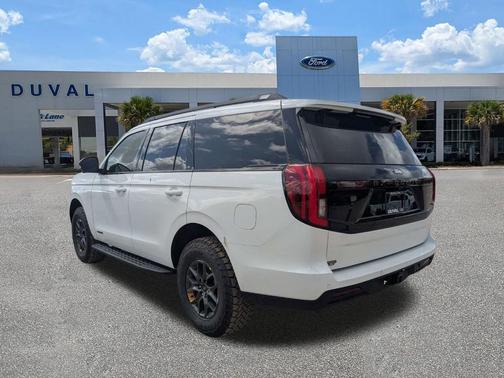 Star White 2026 Ford Expedition Tremor