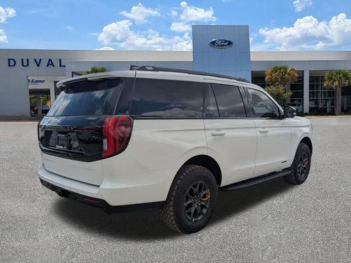 Star White 2026 Ford Expedition Tremor