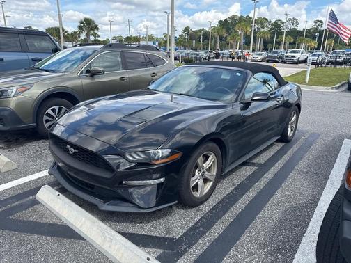 2021 Ford Mustang EcoBoost