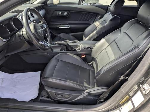 2020 Ford Mustang EcoBoost Premium
