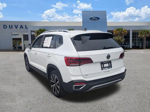 2024 Volkswagen Taos 1.5T SE