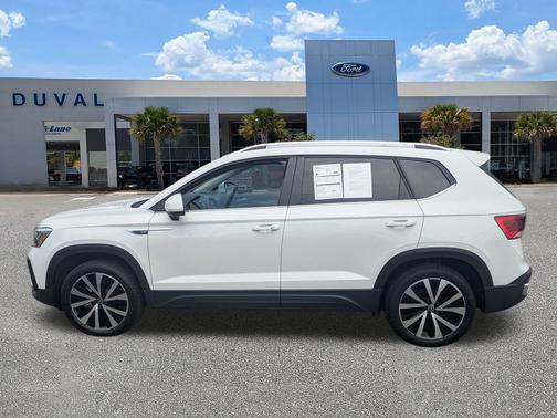 2024 Volkswagen Taos 1.5T SE