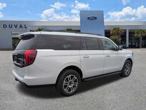 Space Silver 2026 Ford Expedition Max Active