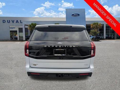 Space Silver 2026 Ford Expedition Max Active