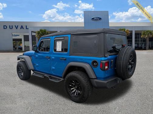2025 Jeep Wrangler Sport