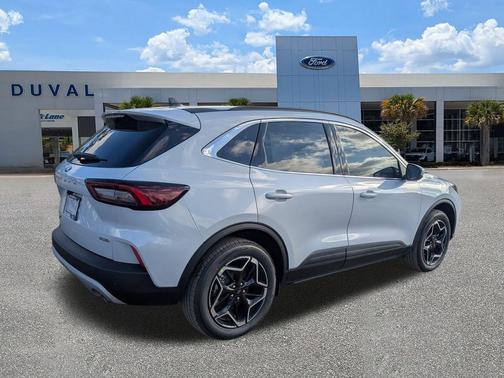 2026 Ford Escape Platinum