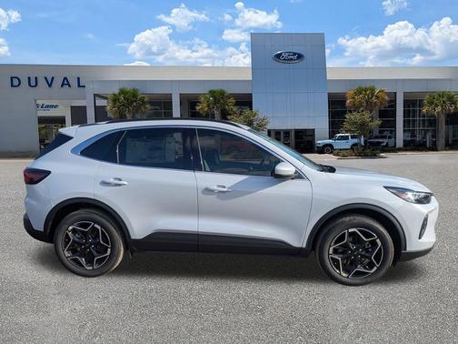 2026 Ford Escape Platinum