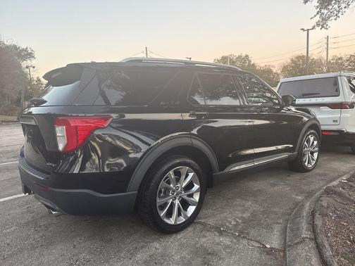 2021 Ford Explorer Platinum