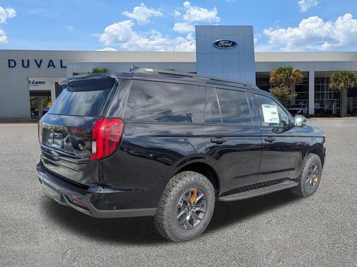 2025 Ford Expedition Tremor