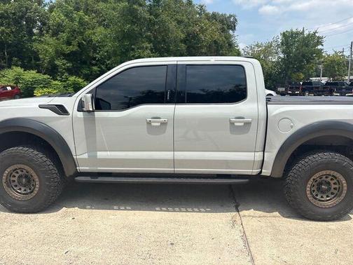 Avalanche 2023 Ford F-150 Raptor
