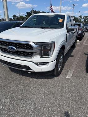 White Metallic 2022 Ford F-150 Platinum