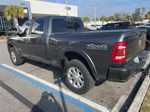 2022 RAM 2500 Laramie Crew Cab 4x4 6'4' Box