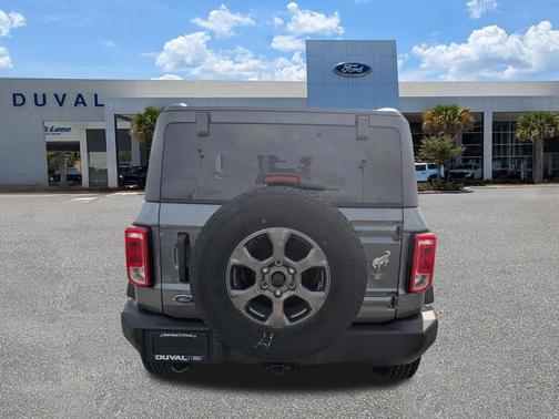 Carbonized Gray Metallic 2024 Ford Bronco Big Bend