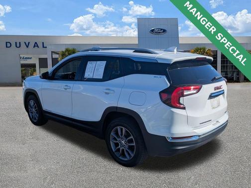 2023 GMC Terrain SLT