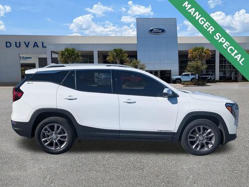 2023 GMC Terrain SLT