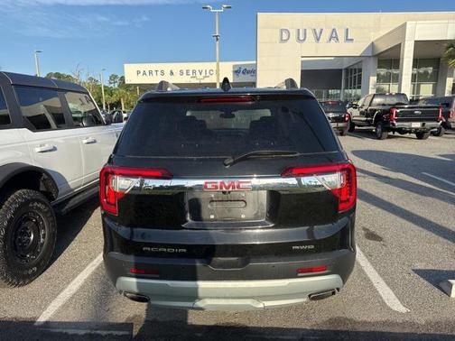 2023 GMC Acadia AWD SLT