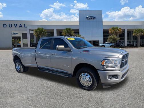 2019 RAM 3500 Big Horn Crew Cab 4x2 8' Box