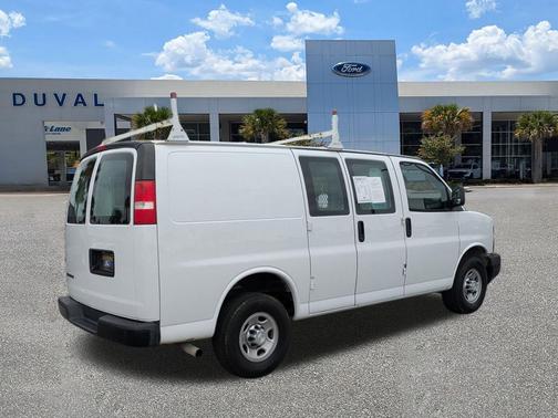 2017 Chevrolet Express 2500 Work Van